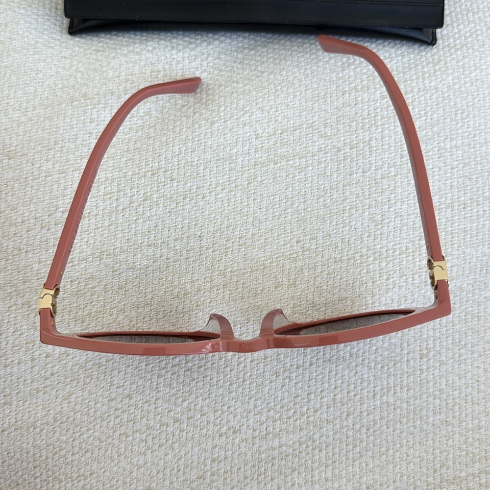 Christian Dior nude pink sunglasses, excellent condition. - Picture 9 of 11